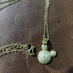 Mouse pendant